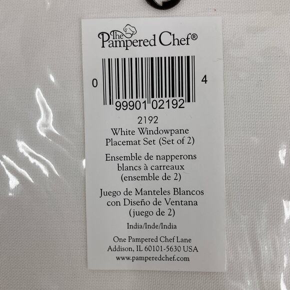The Pampered Chef Set Of 2 White Wine Red Cotton Windowpane Placemats Dinning - Picture 2 of 5